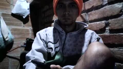 Boy online show from 02/15/25, 02:58