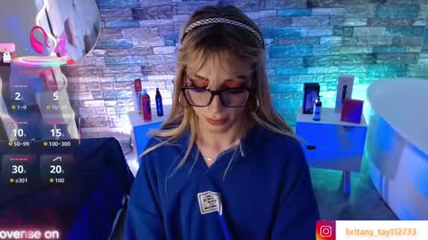 boyfox_tay online show from 09/14/25, 03:49