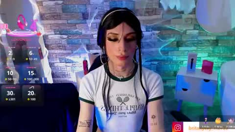 boyfox_tay online show from 11/11/25, 04:01
