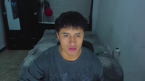 Snapshot of boylatin_777 chatting on 01/10/25, 03:18 miguel online show from 01/10/25, 03:18