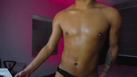 Snapshot of boylatin_777 chatting on 01/15/25, 10:24 miguel online show from 01/15/25, 10:24