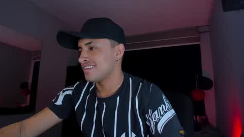 Snapshot of boylatin_777 chatting on 03/11/25, 03:26 miguel online show from 03/11/25, 03:26