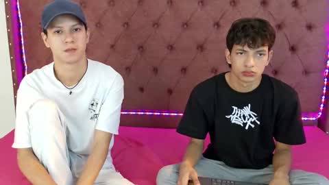 ALEX - TAYLER  -MIKE online show from 12/18/24, 01:56