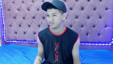 ALEX - TAYLER  -MIKE online show from 01/07/25, 01:14