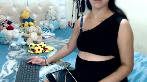 nikky and jeik online show from 02/20/25, 08:47