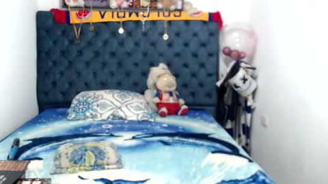 nikky and jeik online show from 10/20/25, 07:58