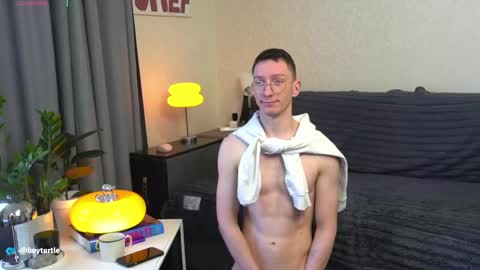 BoyTurtle online show from 05/06/26, 04:52
