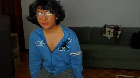 boytwink_20 online show from 11/22/25, 08:57