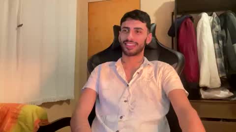 Snapshot of boyzinm2 chatting on 09/16/25, 01:50 boyzinm2 online show from 09/16/25, 01:50