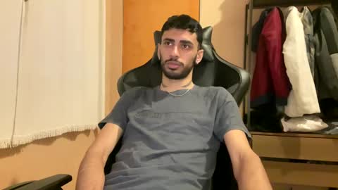 Snapshot of boyzinm2 chatting on 09/19/25, 09:37 boyzinm2 online show from 09/19/25, 09:37