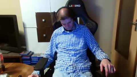 bponie1 online show from 12/28/24, 05:12