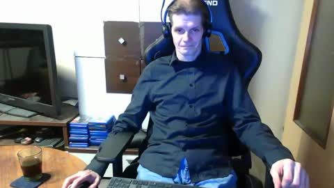 bponie1 online show from 02/14/25, 10:47