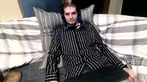 bponie1 online show from 02/15/26, 01:46