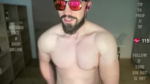 Snapshot of brabroshow chatting on 03/06/26, 12:12 BraBro online show from 03/06/26, 12:12