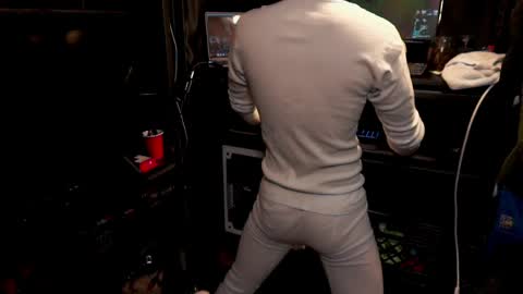 Brad Ballsy online show from 05/17/26, 07:43