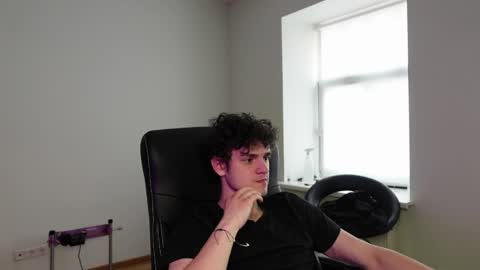 Snapshot of brad_holloway chatting on 05/20/26, 02:01 BRAD HOLLOWAY online show from 05/20/26, 02:01