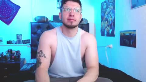 Snapshot of brad_hot_boy chatting on 01/25/25, 03:30 brad hot boy online show from 01/25/25, 03:30