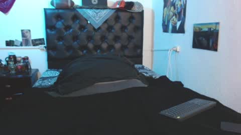 Snapshot of brad_hot_boy chatting on 02/12/25, 05:37 brad hot boy online show from 02/12/25, 05:37