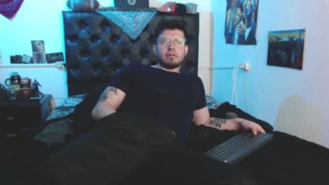 Snapshot of brad_hot_boy chatting on 03/12/25, 04:13 brad hot boy online show from 03/12/25, 04:13