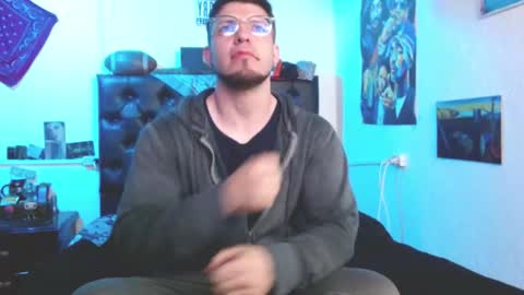 Snapshot of brad_hot_boy chatting on 10/14/25, 01:17 brad hot boy online show from 10/14/25, 01:17