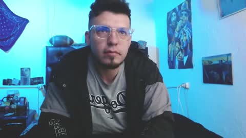 brad hot boy online show from 03/27/26, 12:05