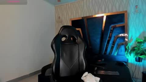 brad summer online show from 11/18/25, 05:28