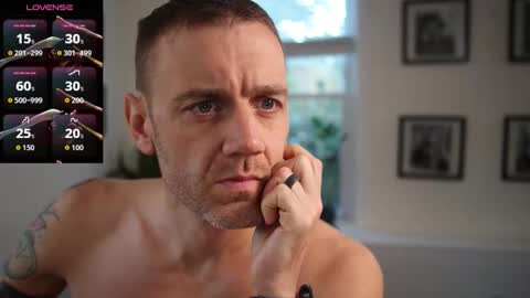 Snapshot of bradbronton chatting on 12/21/25, 12:56 BradBronton online show from 12/21/25, 12:56