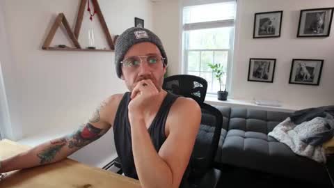 Snapshot of bradbronton chatting on 02/17/26, 06:14 BradBronton online show from 02/17/26, 06:14