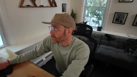 Snapshot of bradbronton chatting on 03/03/26, 08:59 BradBronton online show from 03/03/26, 08:59