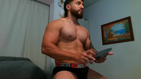 Snapshot of bradley_martinez chatting on 05/21/26, 11:23 Bradley Martinez online show from 05/21/26, 11:23