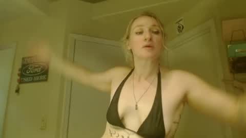 Snapshot of braindeadbetty chatting on 06/25/26, 03:06 i am a naughty jedi knight online show from 06/25/26, 03:06