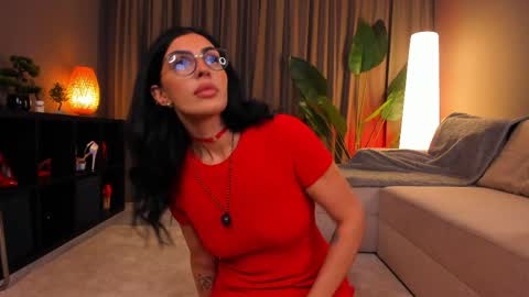 Lunaria online show from 04/09/26, 03:28