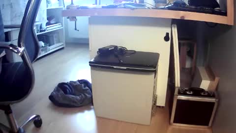 bram27370 online show from 10/08/25, 08:01