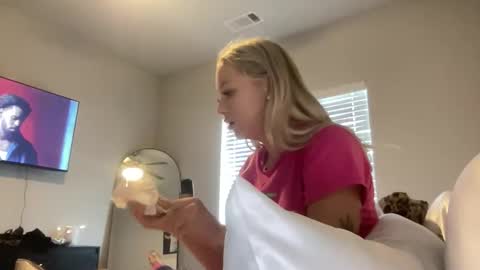 Skyyybanks online show from 04/18/26, 07:51