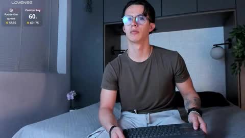 brandon_starkk online show from 03/10/26, 11:48