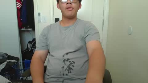 Snapshot of brandonsf1234340456 chatting on 09/17/25, 08:32 brandonsf1234340456 online show from 09/17/25, 08:32