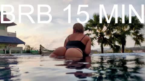 Snapshot of brandy__stars chatting on 12/20/24, 04:42 Belle online show from 12/20/24, 04:42