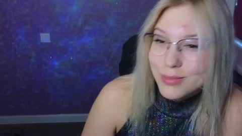 Snapshot of brandy__stars chatting on 01/07/25, 03:57 Belle online show from 01/07/25, 03:57