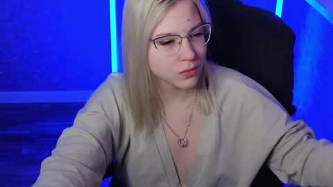 Snapshot of brandy__stars chatting on 01/12/25, 02:24 Belle online show from 01/12/25, 02:24