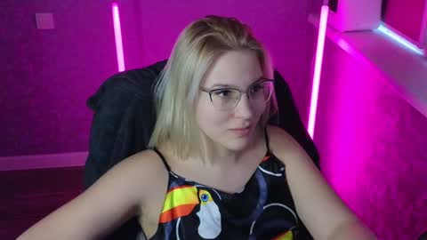 Snapshot of brandy__stars chatting on 01/23/25, 05:45 Belle online show from 01/23/25, 05:45