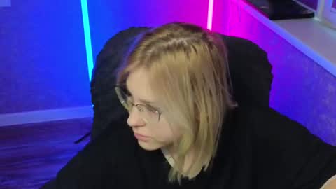 Snapshot of brandy__stars chatting on 02/23/25, 01:57 Belle online show from 02/23/25, 01:57