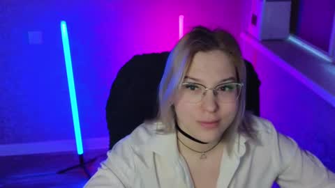 Snapshot of brandy__stars chatting on 03/07/25, 02:04 Belle online show from 03/07/25, 02:04