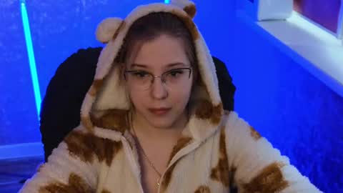 Snapshot of brandy__stars chatting on 03/10/25, 05:54 Belle online show from 03/10/25, 05:54