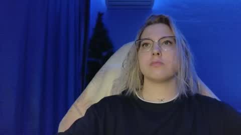 Snapshot of brandy__stars chatting on 12/14/25, 12:32 Belle online show from 12/14/25, 12:32