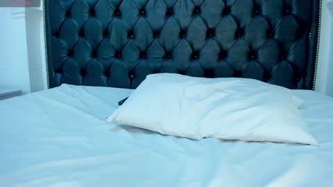 I am your sweet whore online show from 03/04/25, 11:11