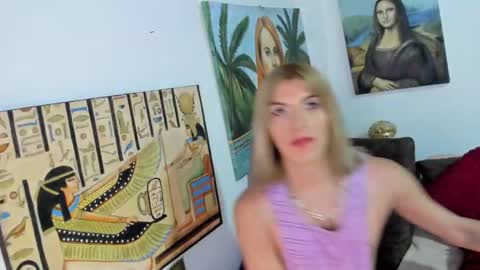 Snapshot of brandymodel chatting on 10/17/25, 12:47 Brandy Model online show from 10/17/25, 12:47