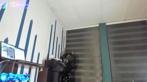 Instagram             twitter BRAN LOPEZ  online show from 03/06/25, 03:57