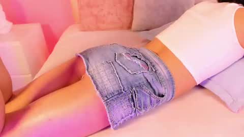   online show from 02/10/25, 02:48