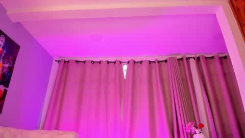   online show from 11/28/25, 09:17