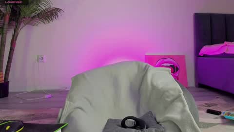 Johny Bravo online show from 02/14/25, 06:12